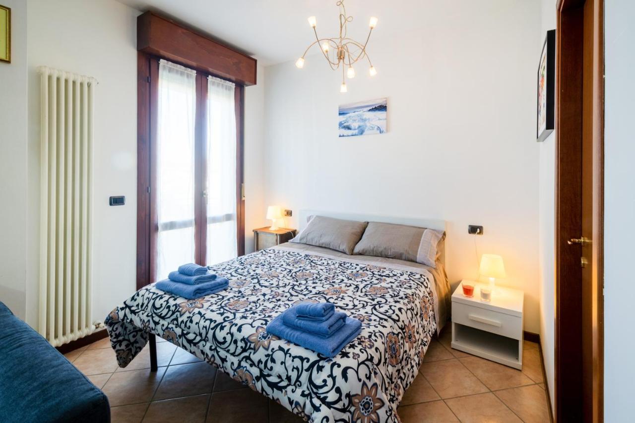 Parma Fiere Studio Con Parcheggio E Balcone Lägenhet Exteriör bild